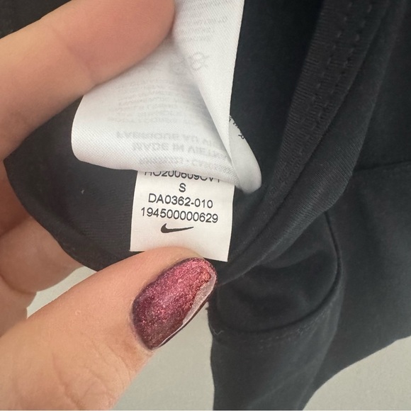 Nike Black Strappy lace up Sports Bra cropped top S - Picture 4 of 4